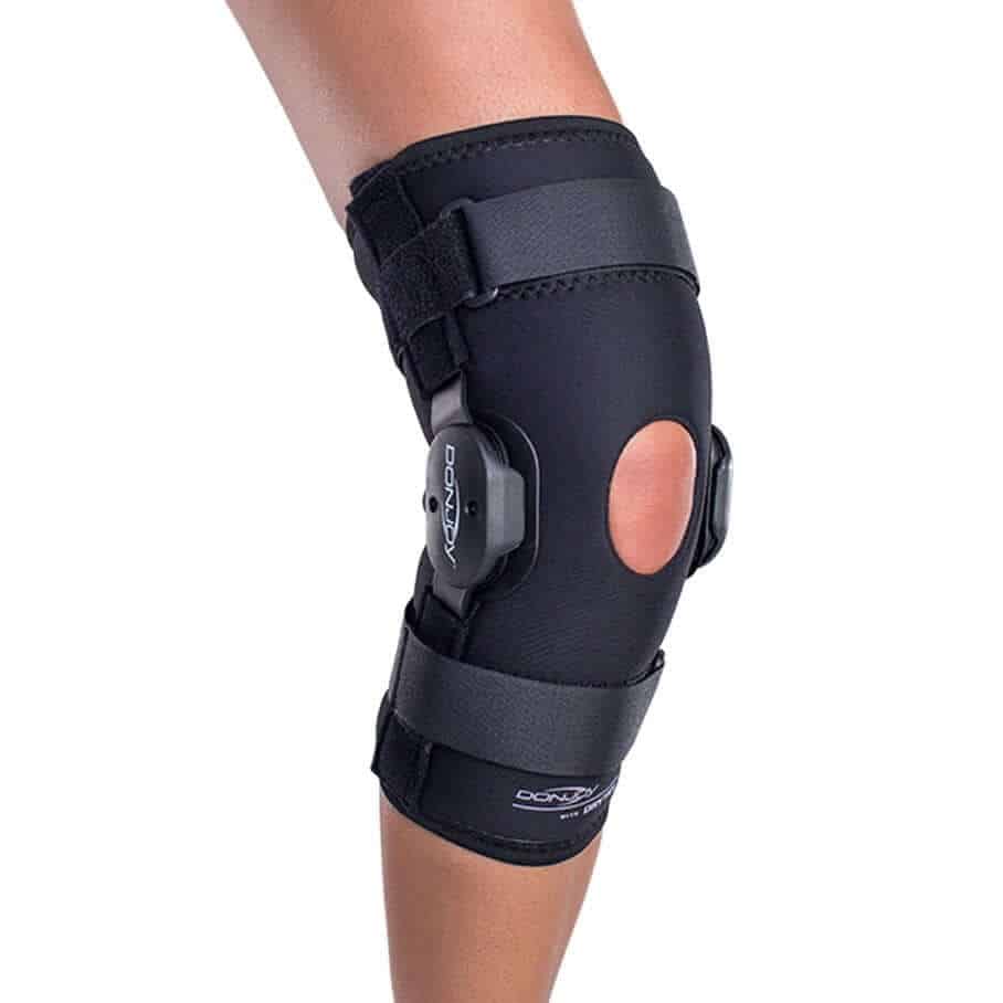 DonJoy Deluxe Hinged Knee Support DonJoy Deluxe Hinged Knee Support