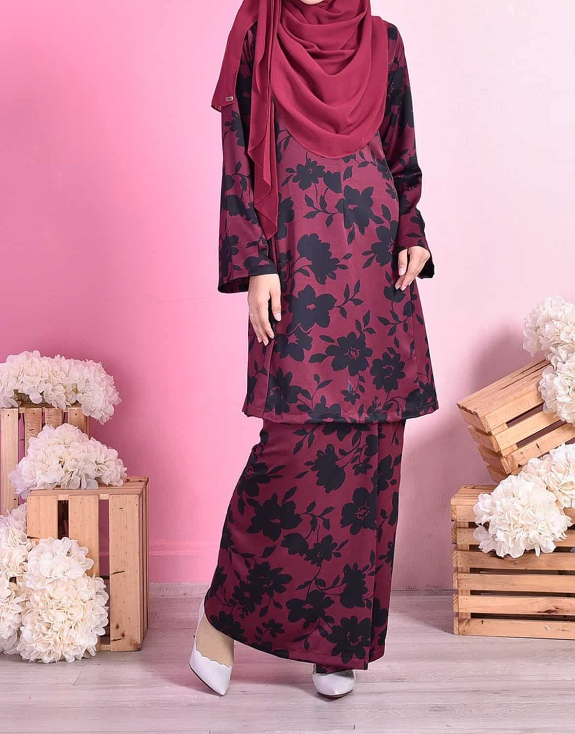 Tradisional melayu perempuan pakaian Pakaian Malaysia